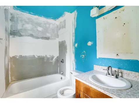 1495 NW 136th Avenue Portland OR 97229