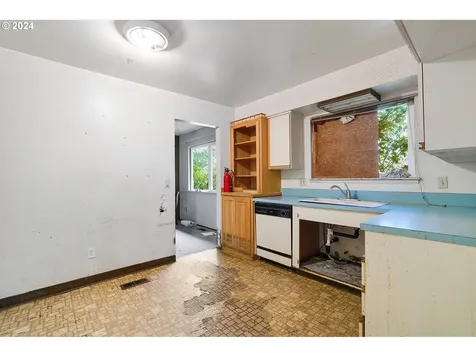 1495 NW 136th Avenue Portland OR 97229