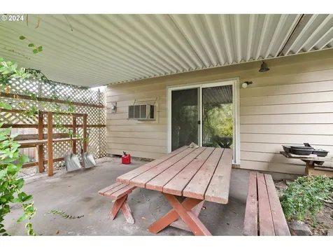 1495 NW 136th Avenue Portland OR 97229