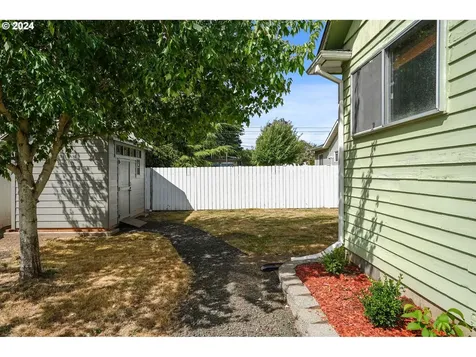 267 Gwinn Street W Monmouth OR 97361