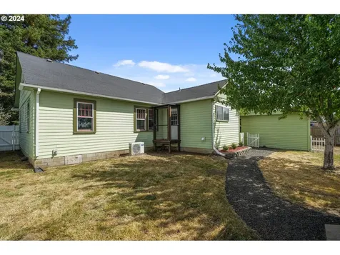 267 Gwinn Street W Monmouth OR 97361
