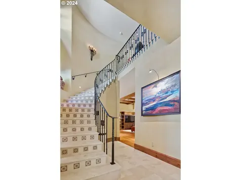 10701 Nw Saltzman Road Portland OR 97229