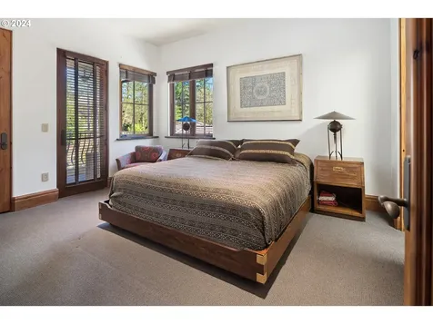 10701 Nw Saltzman Road Portland OR 97229