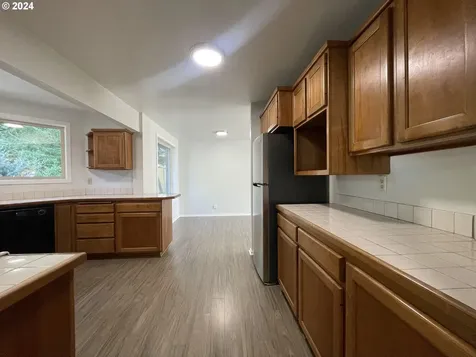 1940 23rd Street Florence OR 97439