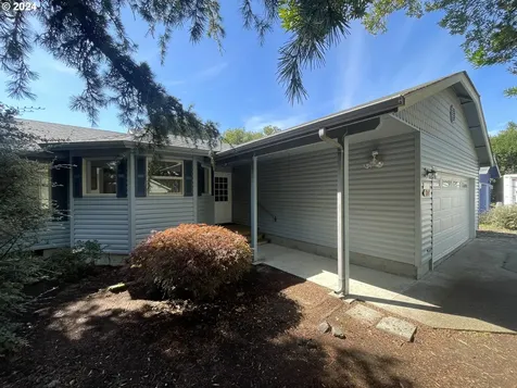 1940 23rd Street Florence OR 97439