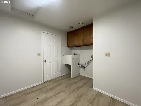 1940 23rd Street Florence OR 97439