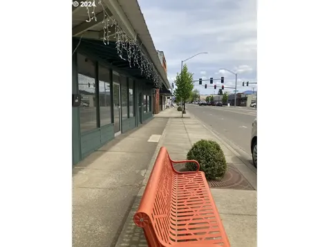 111 W Central Avenue Sutherlin OR 97479
