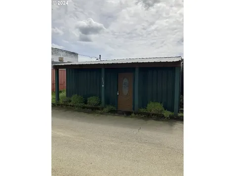 111 W Central Avenue Sutherlin OR 97479