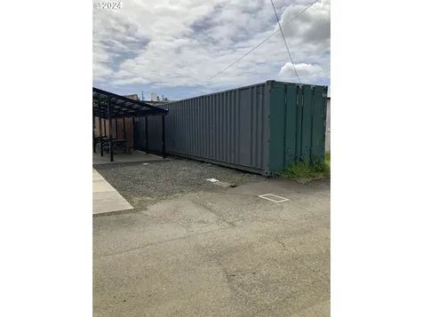 111 W Central Avenue Sutherlin OR 97479