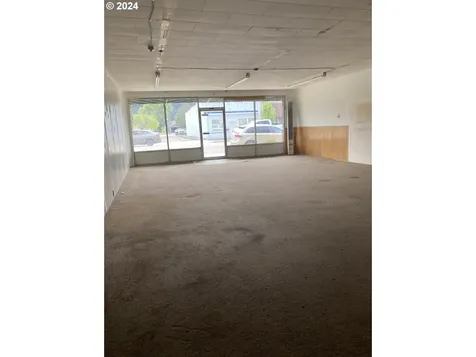 111 W Central Avenue Sutherlin OR 97479