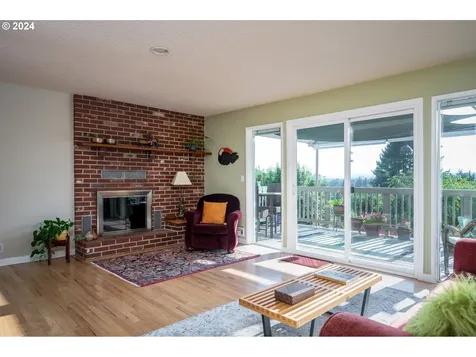 8515 Sw 61st Avenue Portland OR 97219