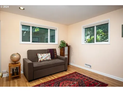 8515 Sw 61st Avenue Portland OR 97219