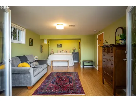 8515 Sw 61st Avenue Portland OR 97219