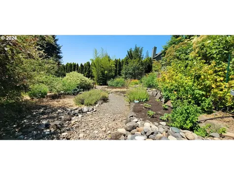 8515 Sw 61st Avenue Portland OR 97219