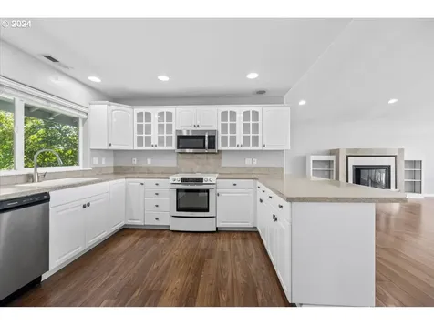 694 Moorea Drive Roseburg OR 97471