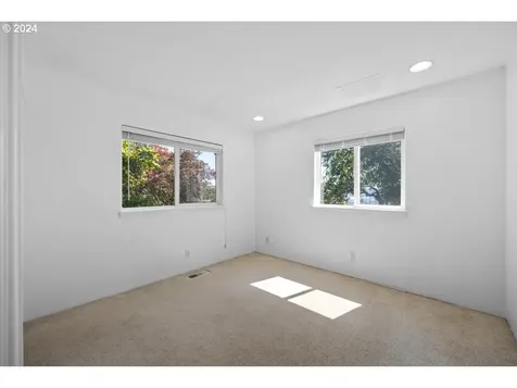 694 Moorea Drive Roseburg OR 97471