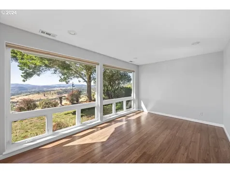 694 Moorea Drive Roseburg OR 97471