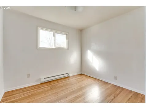 24983 Mccutcheon Avenue Veneta OR 97487