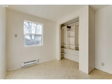 24983 Mccutcheon Avenue Veneta OR 97487