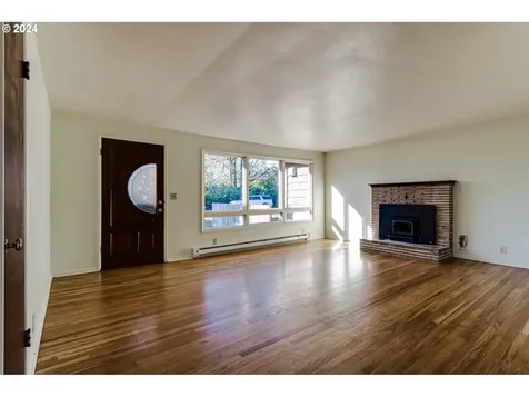 24983 Mccutcheon Avenue Veneta OR 97487