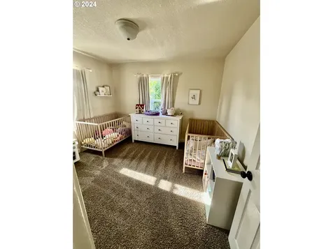 430 W Cochrane Court Roseburg OR 97471