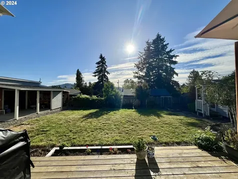 430 W Cochrane Court Roseburg OR 97471