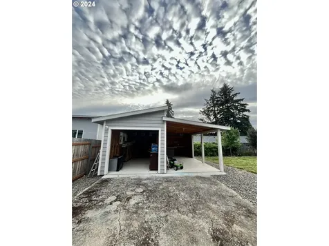 430 W Cochrane Court Roseburg OR 97471