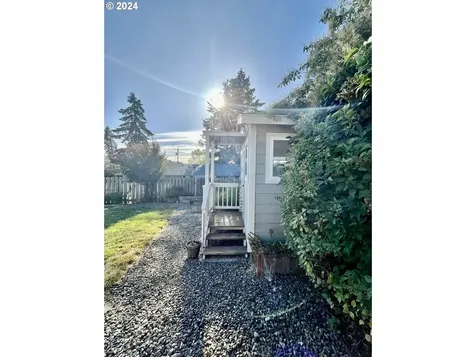 430 W Cochrane Court Roseburg OR 97471