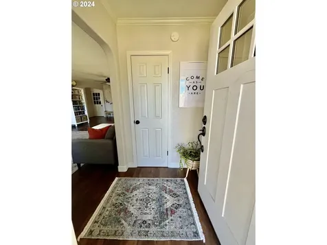 430 W Cochrane Court Roseburg OR 97471