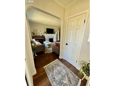 430 W Cochrane Court Roseburg OR 97471