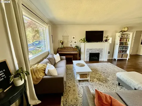 430 W Cochrane Court Roseburg OR 97471