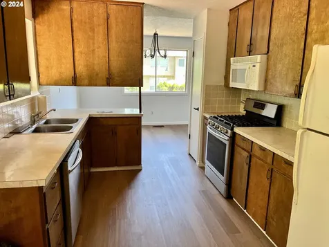 7435 Sw Cherry Drive Portland OR 97223