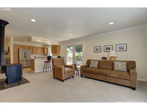 1214 Nw Lakeview Road Vancouver WA 98665