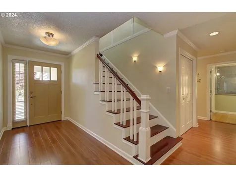 1214 Nw Lakeview Road Vancouver WA 98665