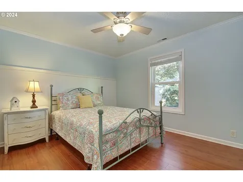 1214 Nw Lakeview Road Vancouver WA 98665