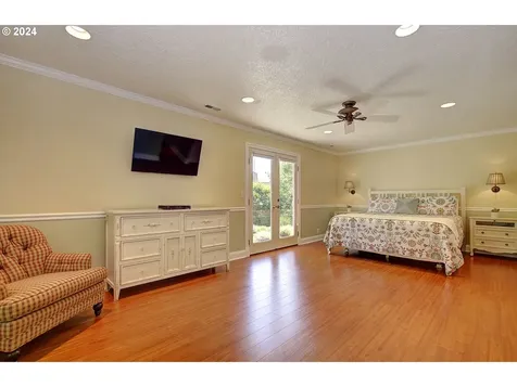 1214 Nw Lakeview Road Vancouver WA 98665