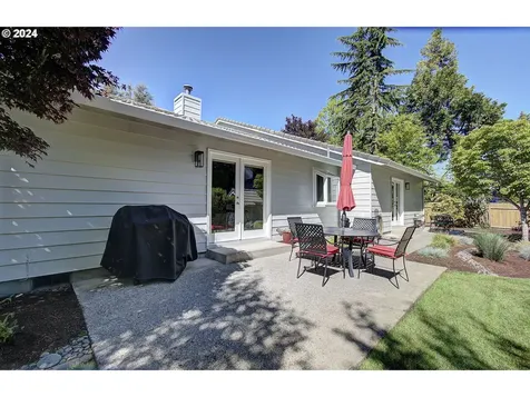 1214 Nw Lakeview Road Vancouver WA 98665