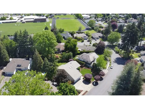 1214 Nw Lakeview Road Vancouver WA 98665