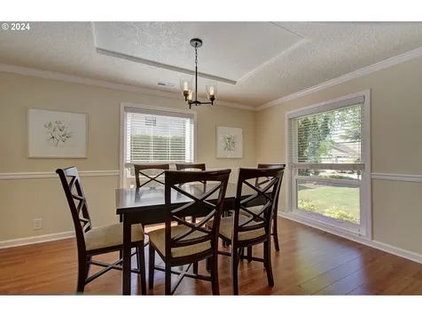 1214 Nw Lakeview Road Vancouver WA 98665