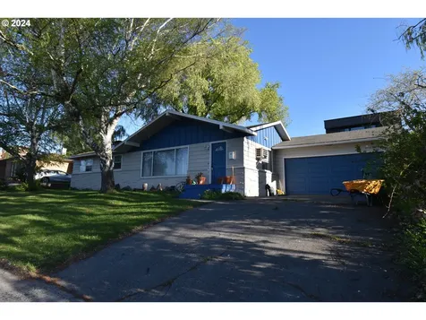 1716 E 11th Street The Dalles OR 97058