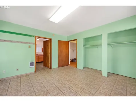 1421 N Wahanna Road Seaside OR 97138