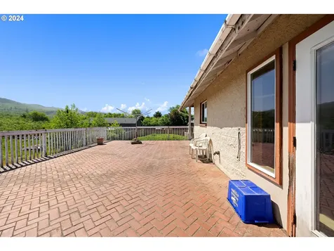 1421 N Wahanna Road Seaside OR 97138