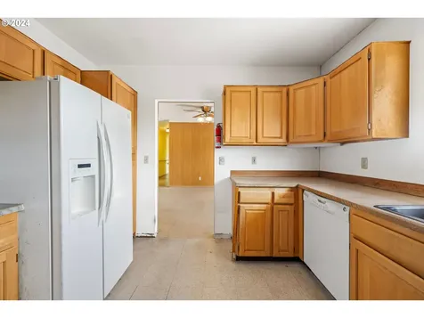 1421 N Wahanna Road Seaside OR 97138