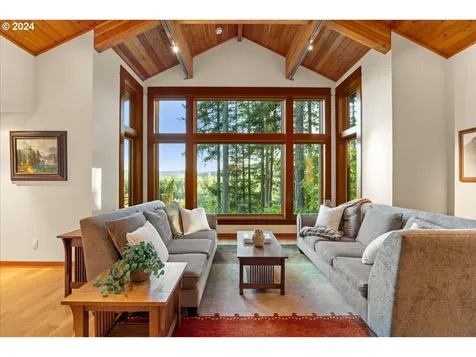 18650 S Lyons Road Oregon City OR 97045