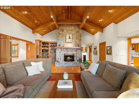 18650 S Lyons Road Oregon City OR 97045