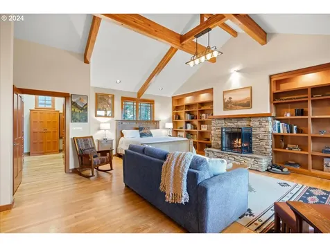 18650 S Lyons Road Oregon City OR 97045