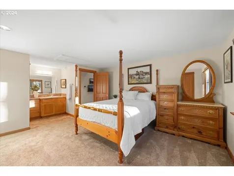 18650 S Lyons Road Oregon City OR 97045