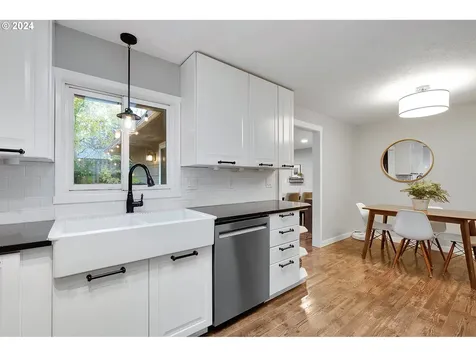 11945 SW Summer Crest Drive Portland OR 97223