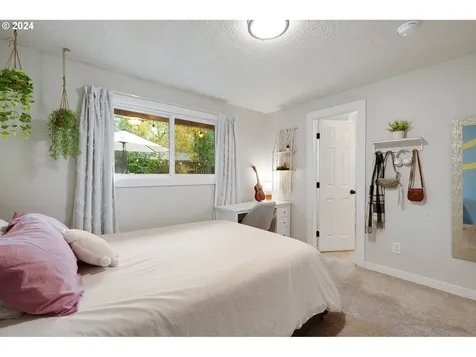 11945 SW Summer Crest Drive Portland OR 97223