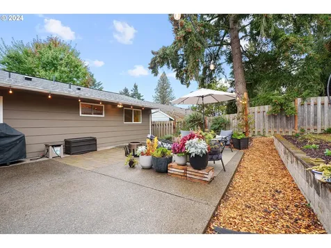 11945 SW Summer Crest Drive Portland OR 97223